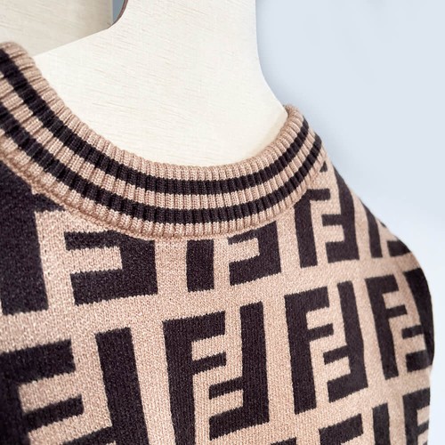 sweter-dla-psa-bezowy-furdi.jpg